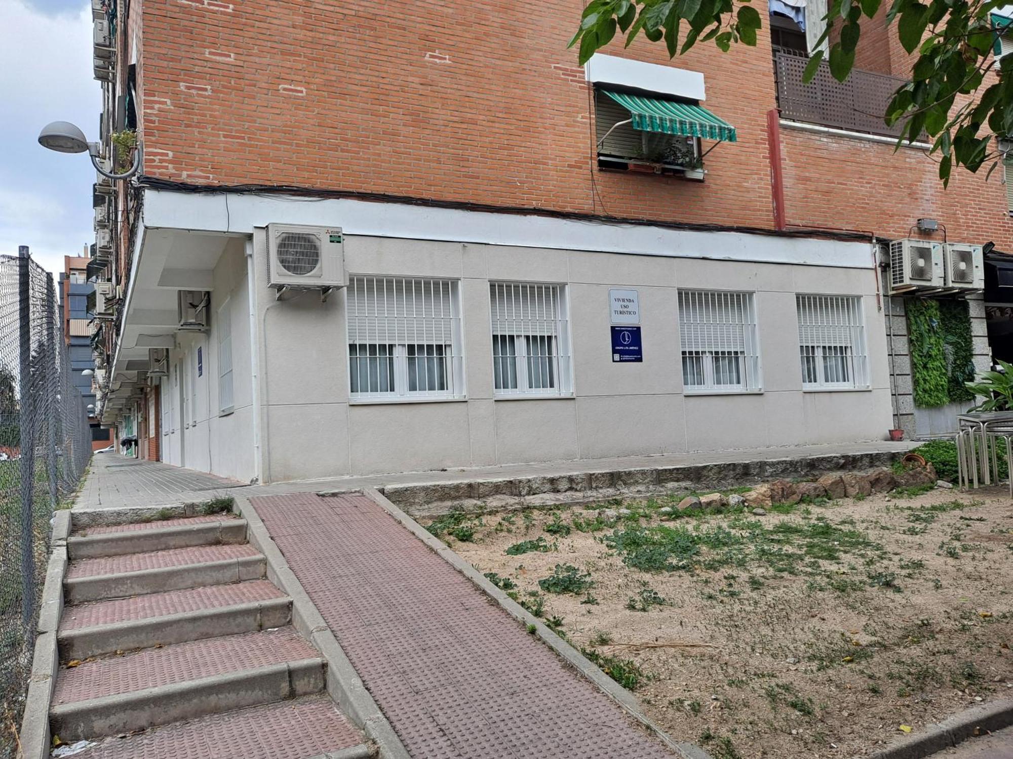 Apartamentos Tanez Santurce A Madrid Exterior foto